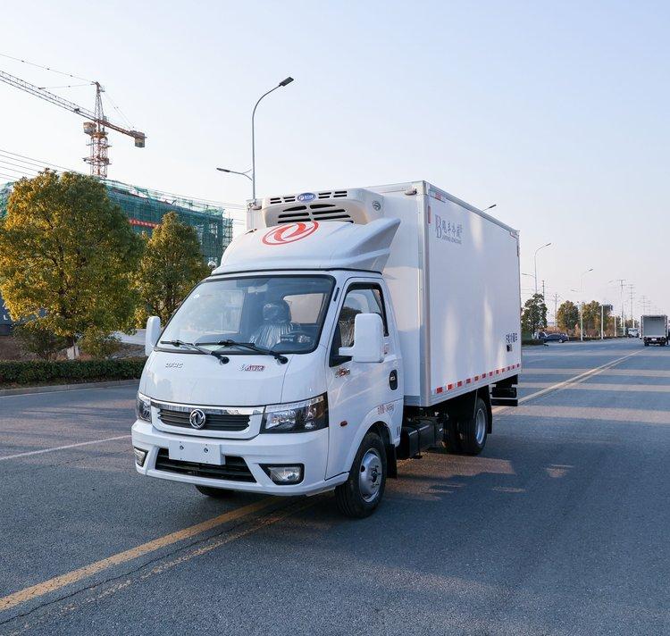 東風(fēng)途逸全柴95馬力冷藏車 家用創(chuàng)業(yè)與城市配送運輸?shù)睦硐胫x